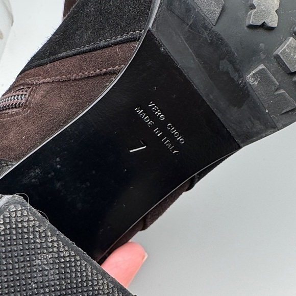 Aquatalia Suede Brown Black Ankle Block Heel Zipper Closure Bootie Size 7 - Picture 10 of 12